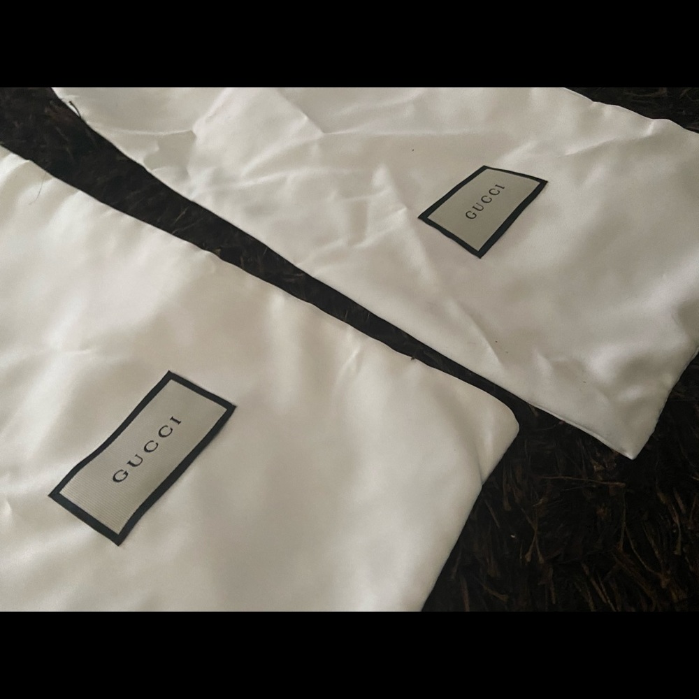 2 GUCCI SHOE COVER SLIP BAGS